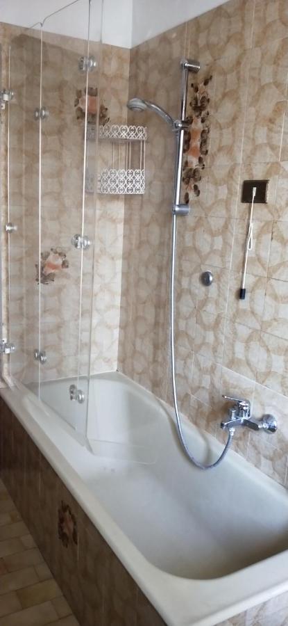 Da Terry Bed & Breakfast Vergiate Εξωτερικό φωτογραφία